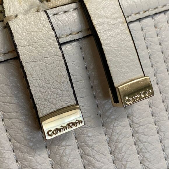 Calvin Klein Quilted Cream Leather Satchel with Tassel and Gold Chain Handles - Picture 13 of 14